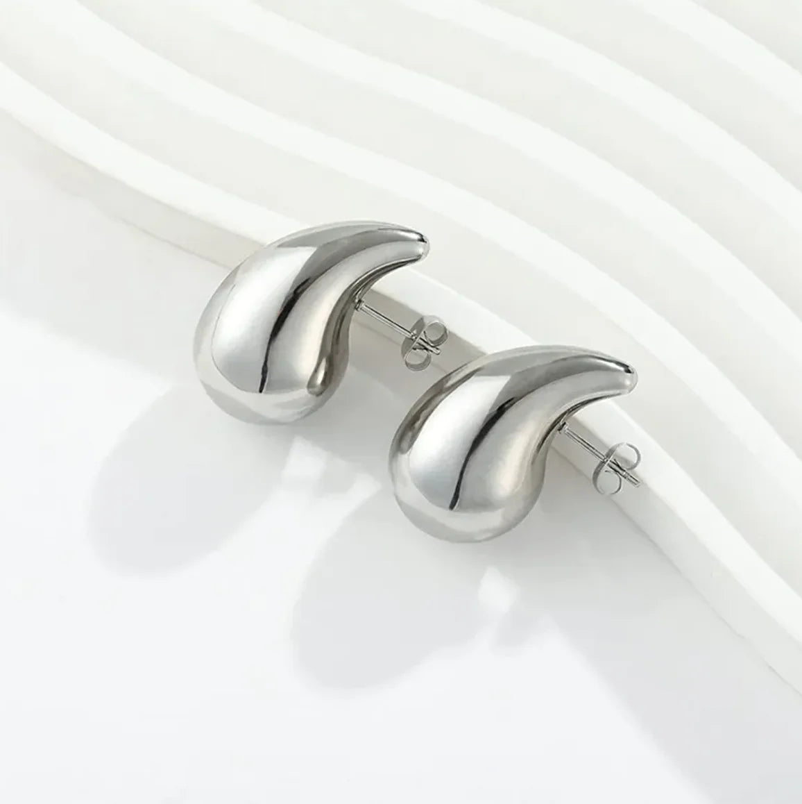 Metal Water Drop Earrings